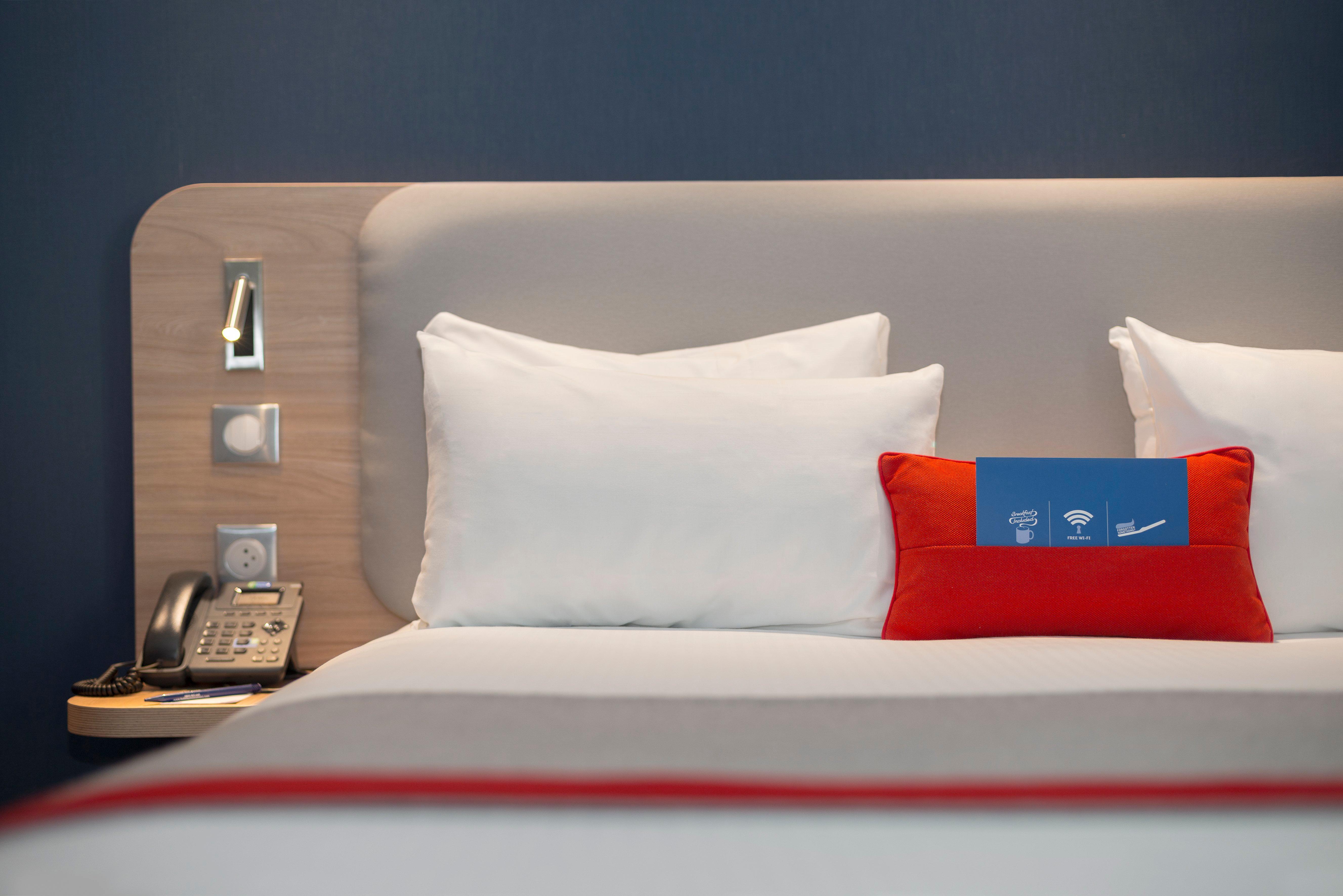 Holiday Inn Express Paris - Velizy By Ihg Exterior foto