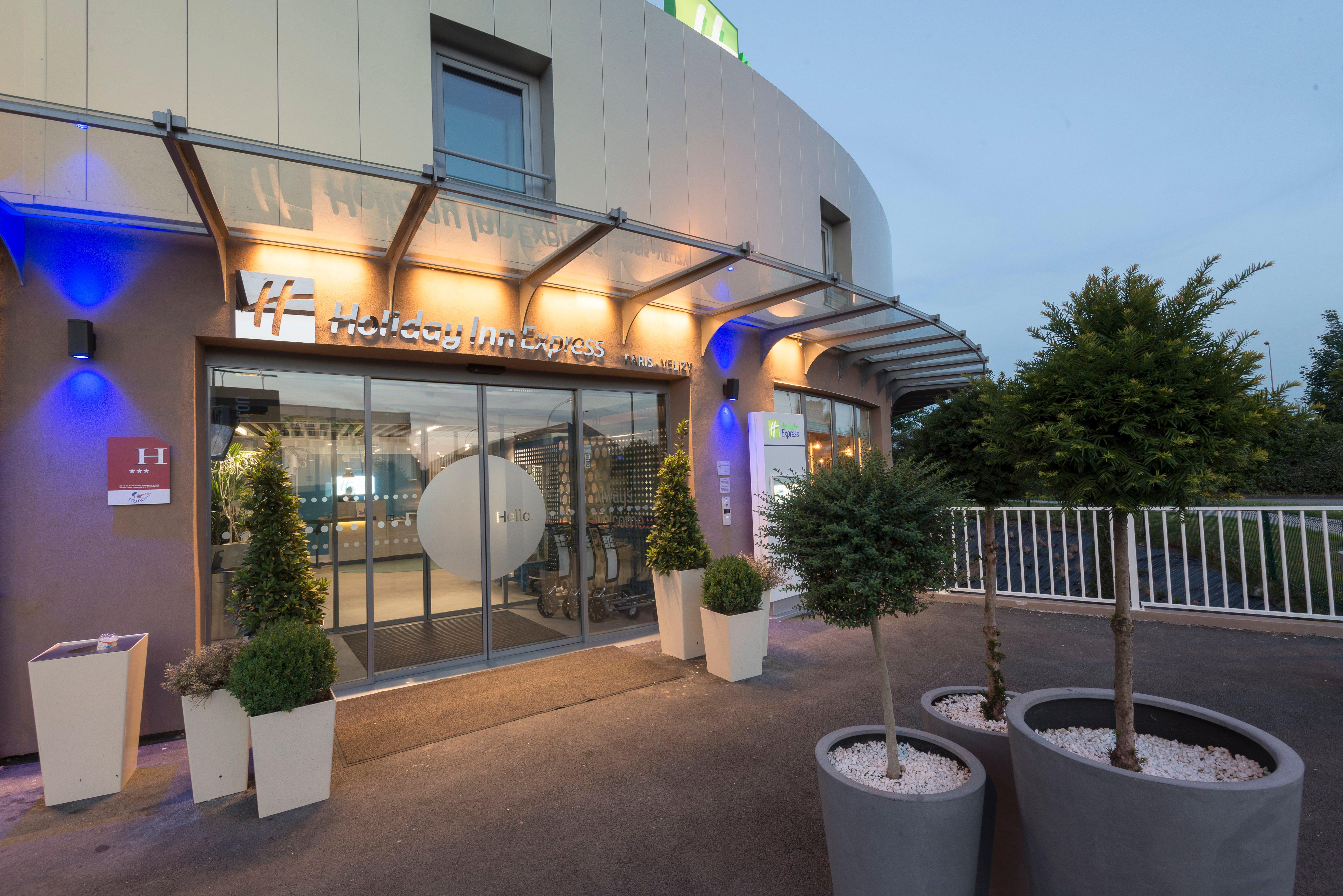 Holiday Inn Express Paris - Velizy By Ihg Exterior foto