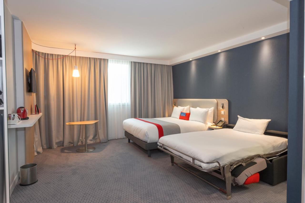 Holiday Inn Express Paris - Velizy By Ihg Exterior foto