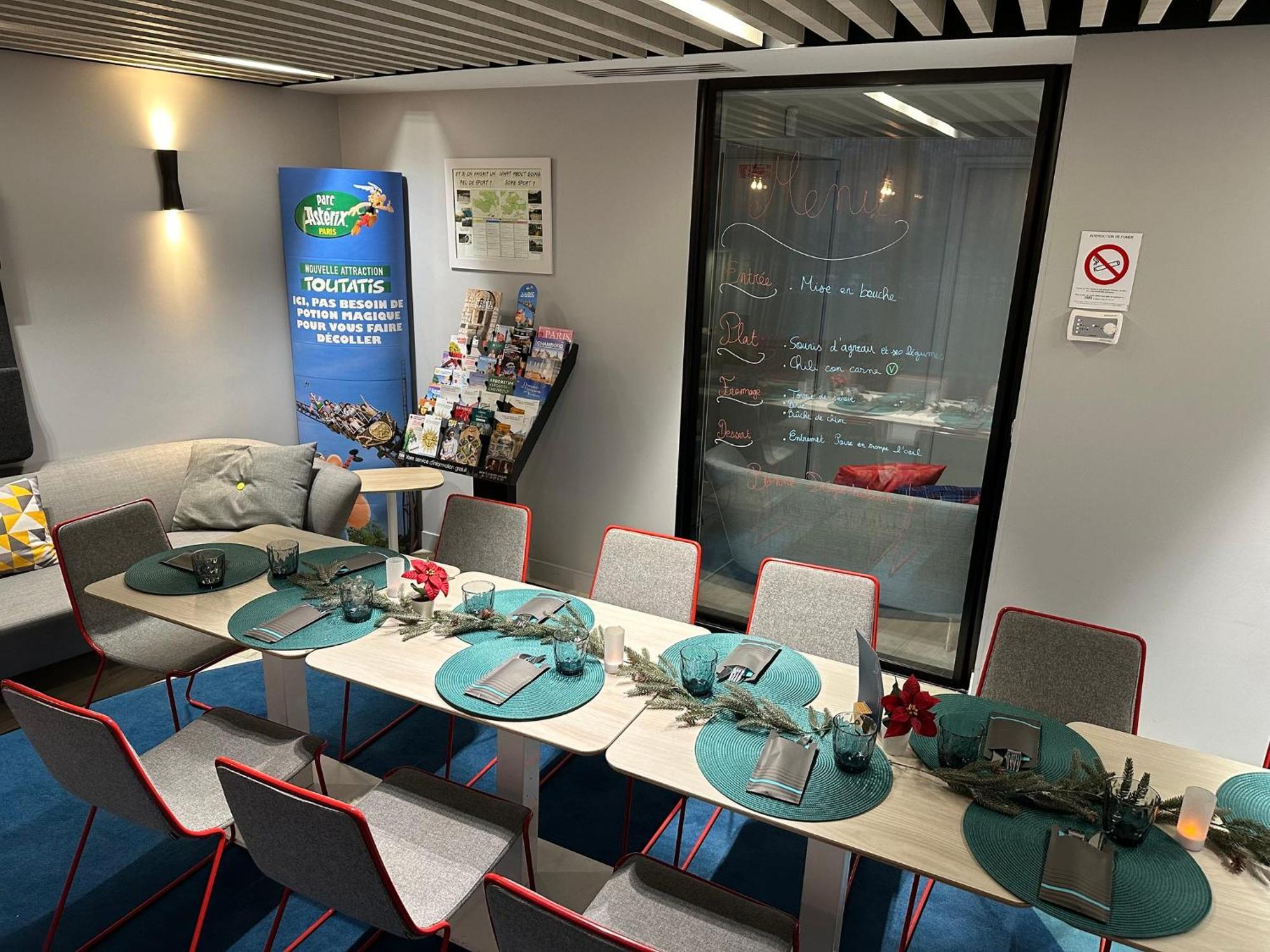 Holiday Inn Express Paris - Velizy By Ihg Exterior foto